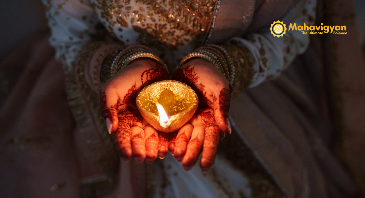 Why Lighting a Diya Brings Positive Energy – Vedic Explanation